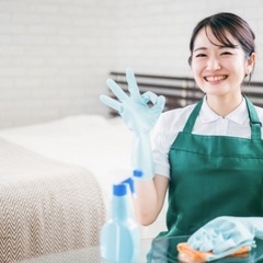 店舗や施設、住宅清掃員の画像
