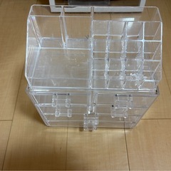 クリアな収納ケースの画像