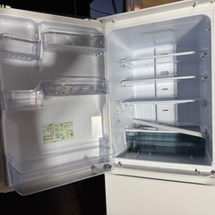 高年式】Sharp 2025年製 408L 冷蔵庫 (さつき) 郡山のキッチン家電
