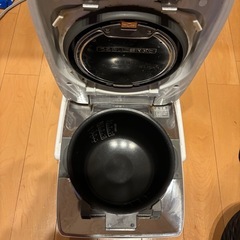 定価10万円　象印　炎舞炊き　圧力IH炊飯器　 NW-KB10 ジャンクの画像