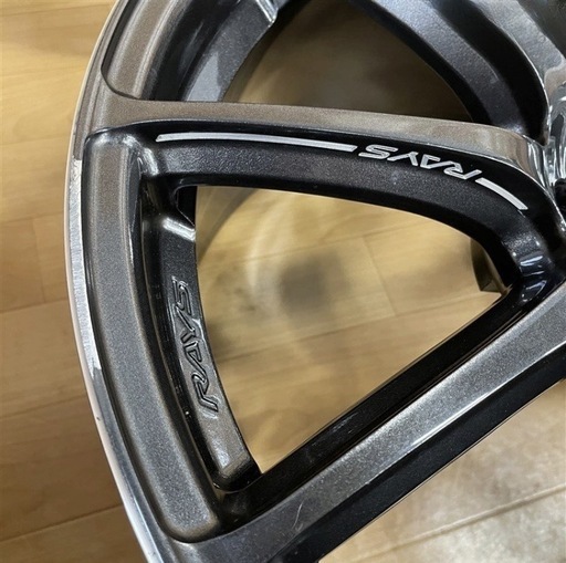 希少! 廃盤サイズ RAYS グラムライツ 57トランセンド 18インチ 