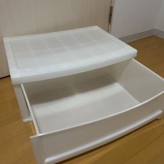 【無料】プラスチック衣装ケース　計6段　無印ありの画像