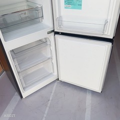 D096 送料設置無料   ハイアール　シルバーデザイン冷蔵庫　173Lの画像