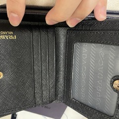 2つ折り財布の画像