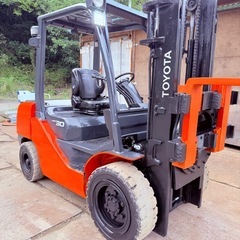 TOYOTA トヨタ 2020年製 ディーゼル　回転フォークリフト AT 車3トン 型式:02-8FD30 最大揚高 3m 2757Hrの画像