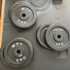 28mm ダンベル プレート 合計70kgの画像