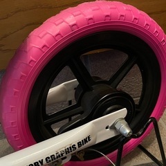 【比較的美品】ペダルなし自転車ストライダー　12インチ　片側ブレーキありの画像