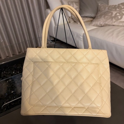 CHANEL シャネル　トートバッグ　復刻キャビアスキン   キャビアスキン 復刻トート ハンドバッグ ココマーク ゴールド金具