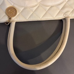CHANEL シャネル　トートバッグ　復刻キャビアスキン   キャビアスキン 復刻トート ハンドバッグ ココマーク ゴールド金具の画像