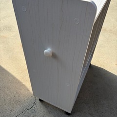 【美品】白いシンプルな　ラック　　の画像