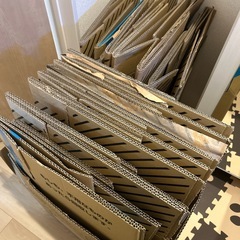 引越しダンボールの画像