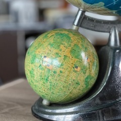 地球儀+月球儀の画像