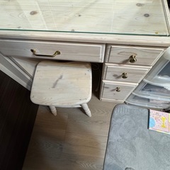 ドレッサー、化粧台の画像