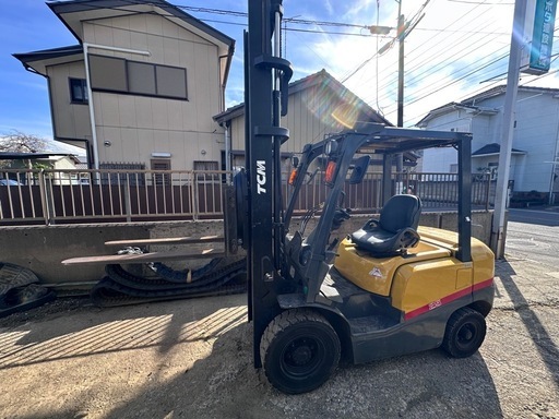【値引交渉可】全回転フォークリフト　ディーゼル2.5t