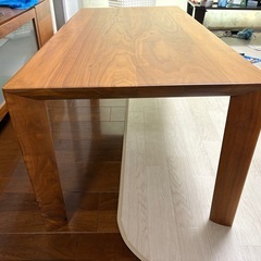 机（カリモク製）の画像