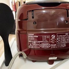 TOSHIBA 炊飯器（RC-10VRG）5.5合炊き 真空IHの画像