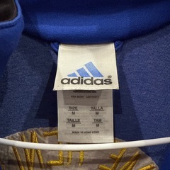 adidas トラックジャケットの画像