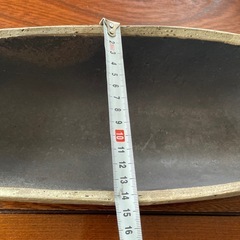 渋い和風の楕円形和皿の画像