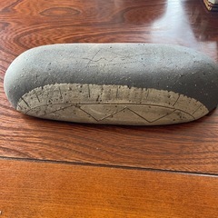 渋い和風の楕円形和皿の画像