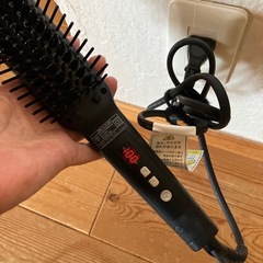 ⭕️超美品★サロニア★ストレートヒートブラシスリムの画像