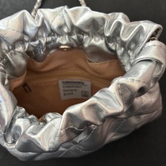 【1回使用】チェーン　シルバー　バッグの画像