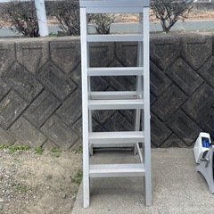 脚立 アルミ製の画像