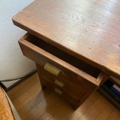 アンティーク品　シェルフ　棚の画像