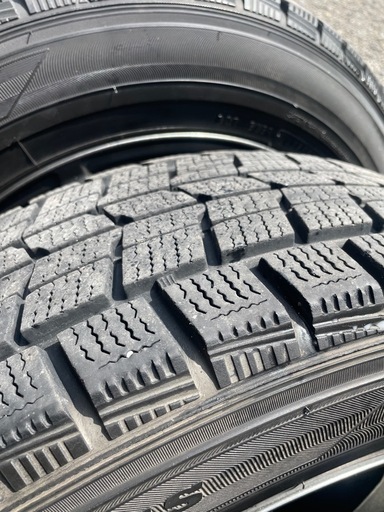 ダンロップ 215/60R/17 スタッドレス4本