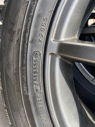 ダンロップ 215/60R/17 スタッドレス4本