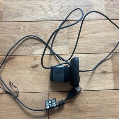 LogicoolウェブカメラとLANケーブル
の画像