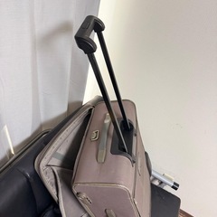スーツケースの画像