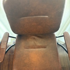 アンティーク風オフィスチェア アームレストキャスター付き クラシカル調 中古品の画像