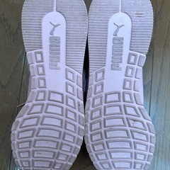 プーマ　　スニーカーの画像