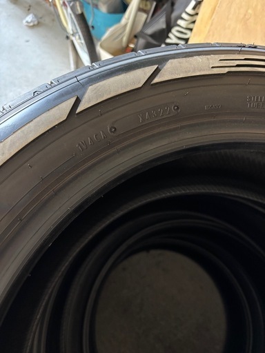 FALKEN ハイエース　ホワイトレター　タイヤ　2022年　　本日限定50000円