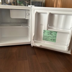 オーヤマ製小型冷蔵庫の画像