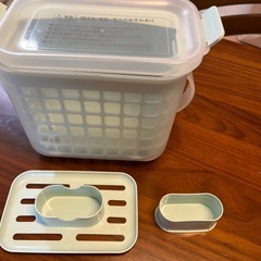 3way  哺乳びん消毒ケースの画像