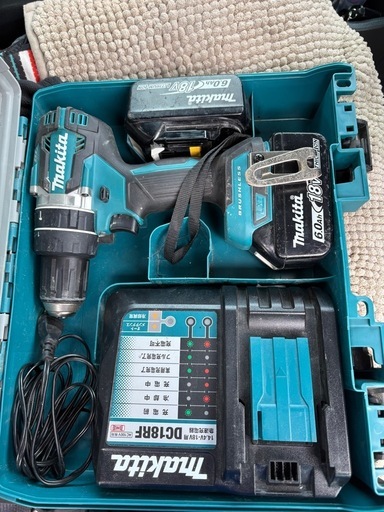 　値下げ　マキタ　振動ドリル18V