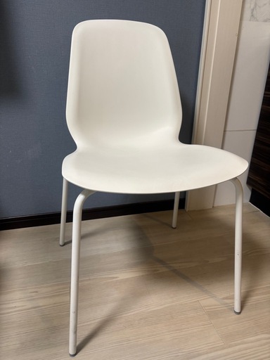 ホワイトチェア【中古】 (minami) 浅間町の椅子《ダイニングチェア》の