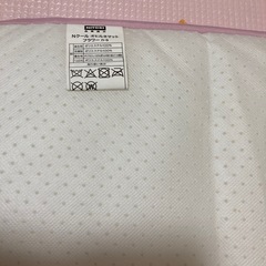 お昼寝マット・子ども椅子・イス用テーブルの計3点、無料の画像