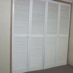 木製クローゼットドア　195×89　２枚　折りたたみドアの画像