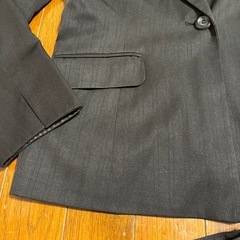 レディース13号　スーツ3点セットの画像