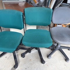 🔹袖机🔹キャスター付チェアー🔹オフィスの画像