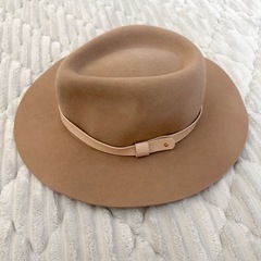 H&M ウールフェルトハットの画像