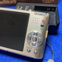 デジタルカメラ１４００万画素、完動品の画像