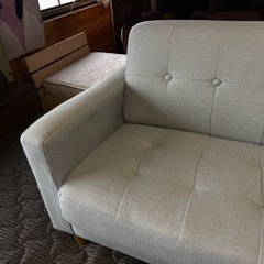 ソファ2人掛け　水色の画像