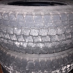 スタッドレスタイヤ バリ溝 ハイエースの画像