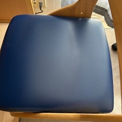 コイズミ KOIZUMI学習机の画像