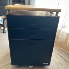 コイズミ KOIZUMI学習机の画像