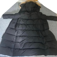MONCLER ブラック ダウンジャケット フード付きの画像