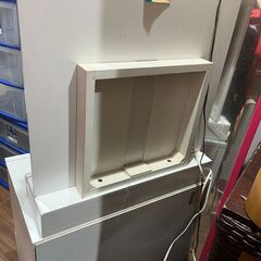 【引き取り限定】 ドレッサー 椅子付き ライト・コンセント付 引出し8個 ホワイトの画像